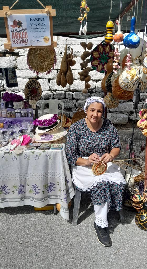 kaleburnu kadın