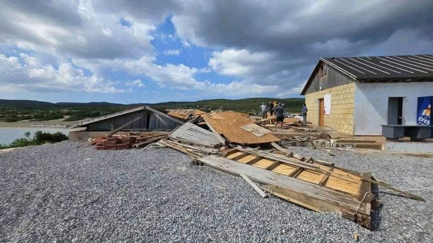 Karpaz'da yıkım olayları, hepimizi derinden &uuml;zm&uuml;şt&uuml;r