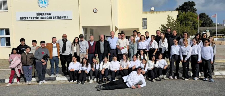 DİPKARPAZ'DA " ADA &Ccedil;OCUKLARI" SETİNE ANLAMLI ZİYARET